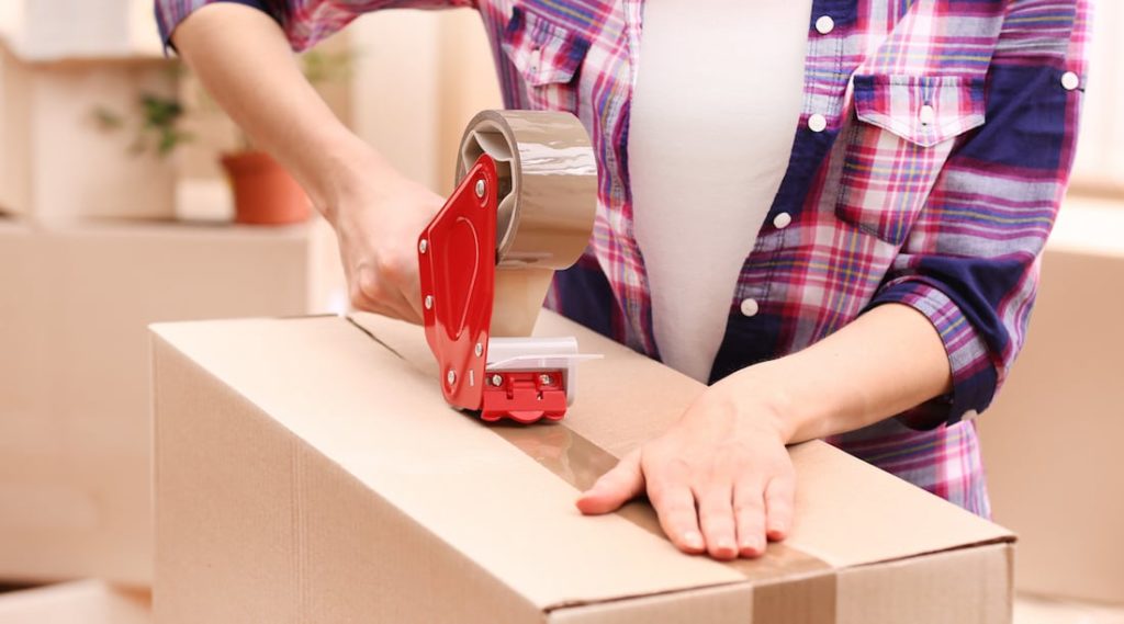 Your Ultimate Checklist For The Moving Process – Tips To Effectively Track Your Packed Stuff